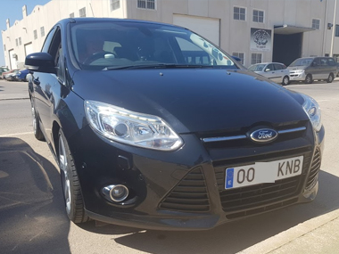 New Spanish registration plates fitted to Ford Focus Black Ford Focus